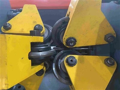 リブ付き鋼線冷間圧延機